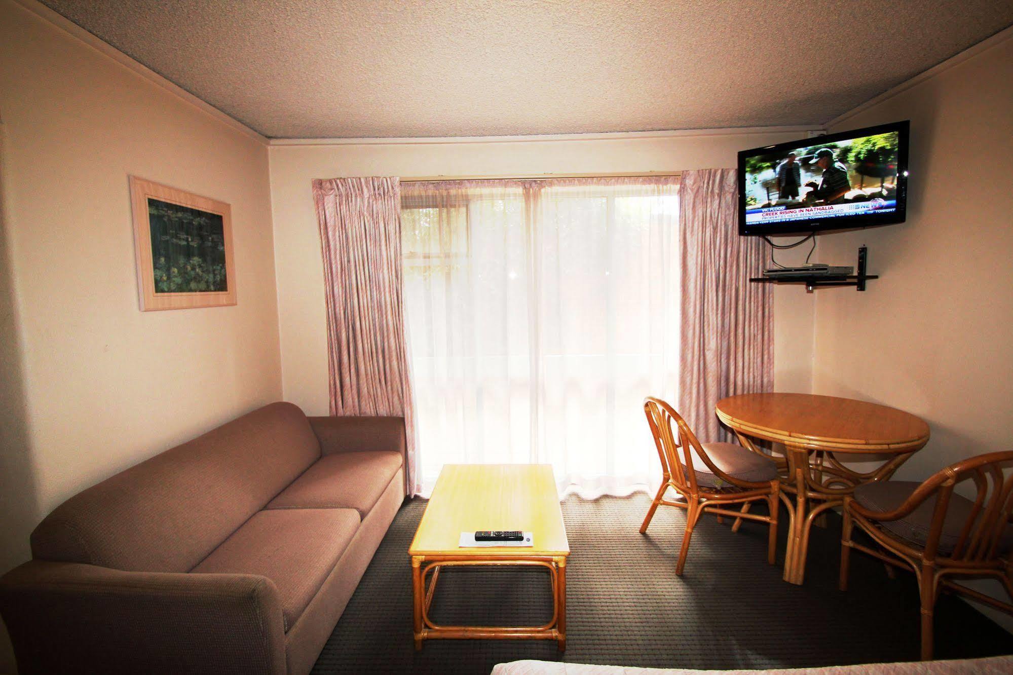 Beaumaris Bay Motel Exterior photo